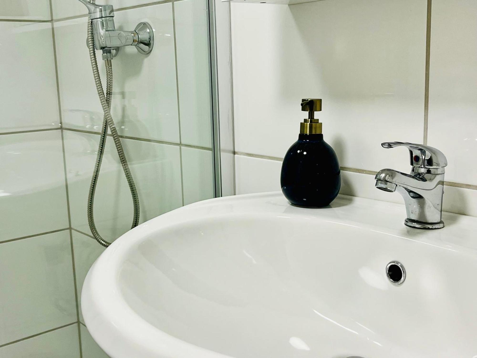 Aycatcherhomes - Top Lage I Zentral I Altstadt Marburg I Naehe Fluss Lahn I Wlan I Parterre Boutique Apartment Orion Kültér fotó